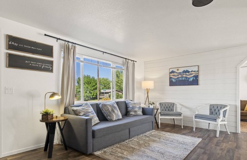 Council House | Spacious renovated home in the heart of outdoor recreation.