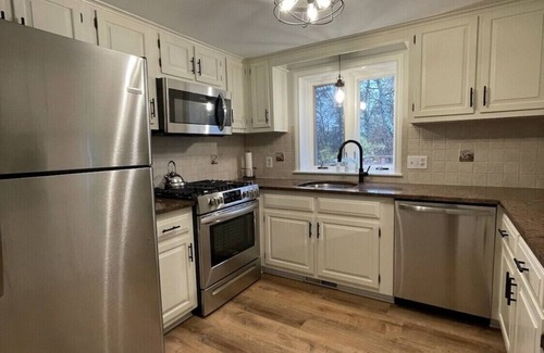 East Harwich House | Spacious renovated home, close to Chatham Beaches
