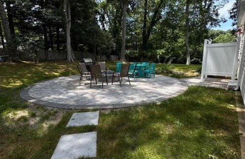 Sandwich House | SPACIOUS RENOVATED HOME in Historic Sandwich-MA CAPE COD