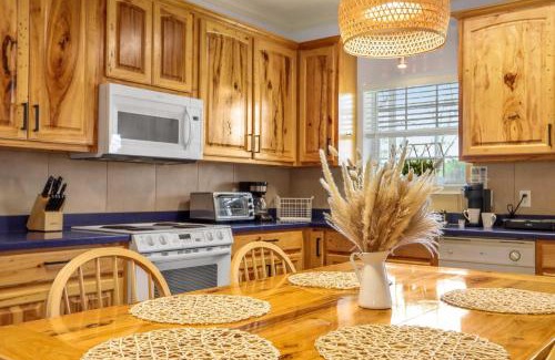 New Braunfels House | Spacious Retreat & Game Room - Sleeps 8