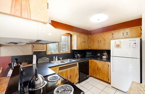 Joseph House | Spacious Retreat near Joseph & Wallowa River w/Free WiFi, Outdoor Games, & More