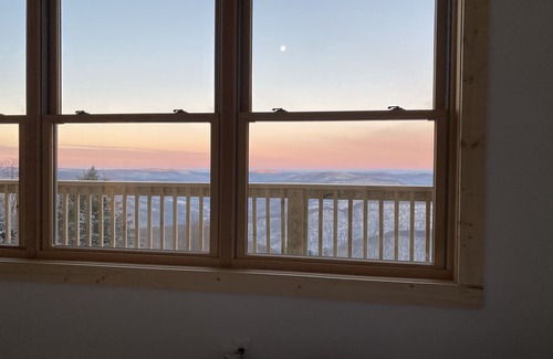 Snowshoe House | Spacious retreat on Snowshoe Mtn! in/outdoor fireplaces, hot tub, dog friendly!