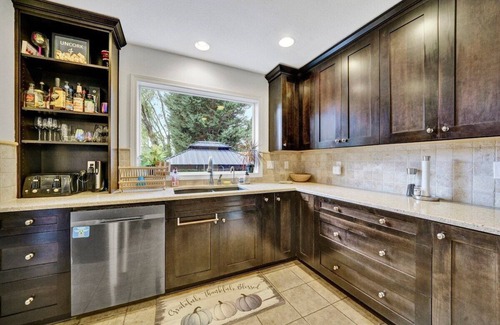 Bull Mountain House | Spacious Retreat W/Swim Spa & Full Kitchen