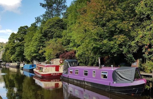 Hebden Bridge House | Spacious Riverside Home, 3 bedrooms, Hebden Bridge