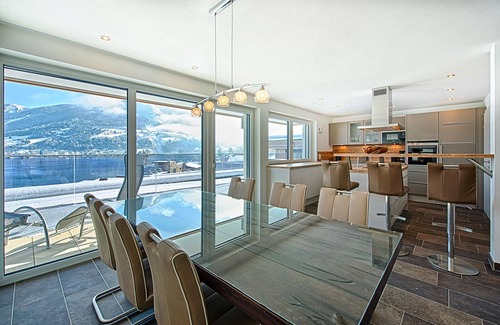 Zell am See Apartment | Spacious roof-top terraces overlooking the Zeller lake