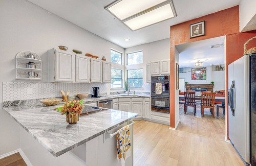 North San Antonio - SAT House | Spacious San Antonio Home: Google Fiber, Game Room