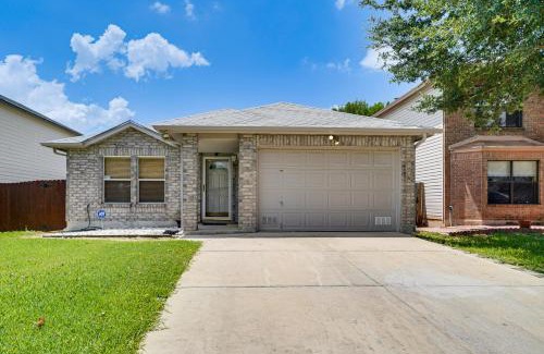 West San Antonio House | Spacious San Antonio Home Close to Military Bases