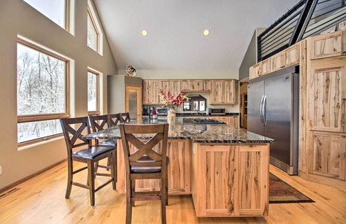 Cohasset House | Spacious & Secluded Home by Pokegama Lake!