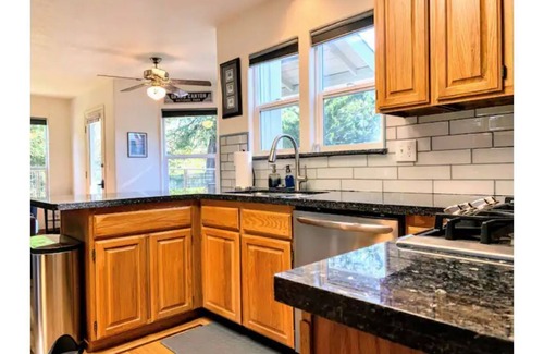 Myrtletown House | Spacious Sequoia Estate