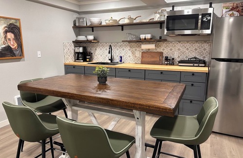 Moscow Apartment | Spacious & Serene Studio in Historic Moscow, Idaho