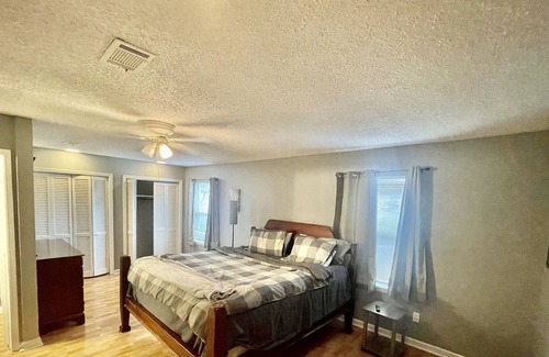 Nashboro Village House | Spacious Serene Townhouse