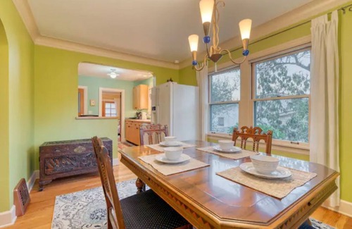 Cully House | Spacious & Serene w/Private Backyard + Treadmill!