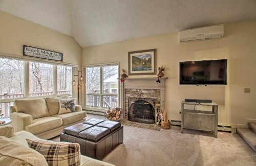 Jackson House | Spacious Ski-inandOut Black Mountain Home with Deck!