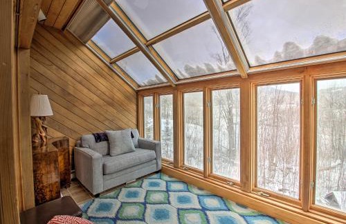 Jackson House | Spacious Ski-inandOut Black Mountain Home with Deck!