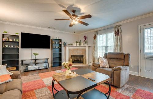 Snellville House | Spacious Snellville Home with Yard 28 Mi to Atlanta
