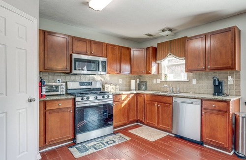 Snellville House | Spacious Snellville Home: 28 Mi to Atlanta!