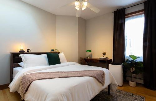 Downtown Apartment | Spacious Stay near Yale in Downtown New Haven
