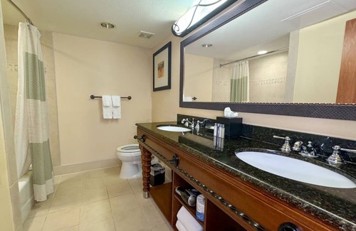 Western Division Hotel | Spacious Stay w/Fitness & Pool Access Near Historic Landmarks & Local Dining