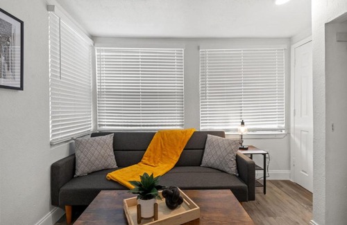 Ybor City Apartment | Spacious Studio Flat in Cigar City with Parking