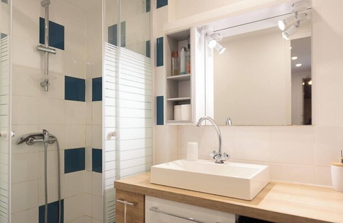 Clignancourt Apartment | Spacious studio in the center of Montmartre