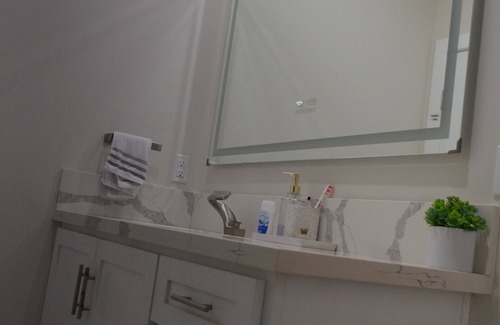 Woodland House | Spacious studio room; Private and secured place; Free Wifii, Free Parking, Free