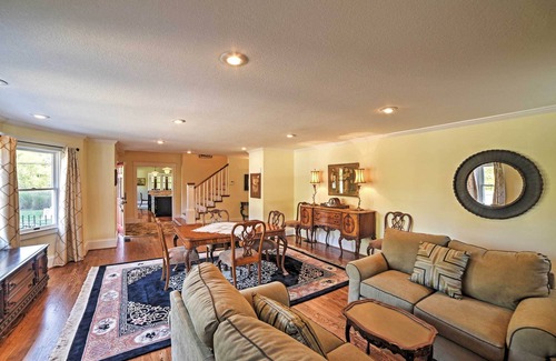 Cleveland House | Spacious & Stunning Cleveland Getaway on 1 Acre