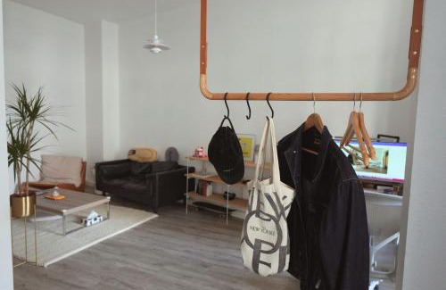 Linden-Mitte Apartment | Spacious Stylish Scandi Apartment in Linden-Mitte