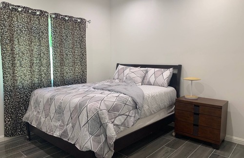 Garden Grove House | Spacious Suite in Orange County with 2 bedrooms and 2 bathrooms