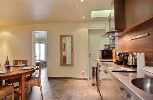 L'Europe Apartment | Spacious, sunny 1BD, AC, LIFT, Opéra, Galeries Lafayette