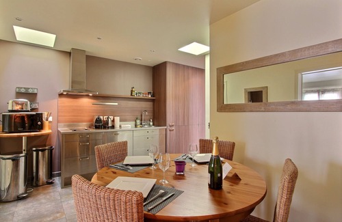 L'Europe Apartment | Spacious, sunny 1BD, AC, LIFT, Opéra, Galeries Lafayette