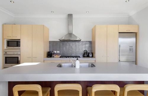 Akaroa House | Spacious Sunny Family Home in Akaroa