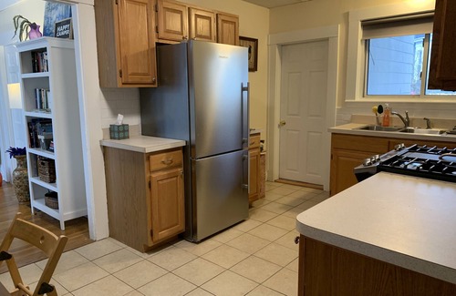 Wakefield Apartment | Spacious & Sunny Pet-Friendly Home in an Historic New England Lakeside Town