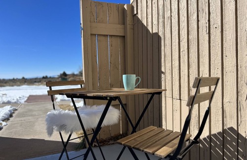 El Prado House | Spacious Taos Getaway with King Suite & Steam Bath: Views, Gorge & Town Nearby