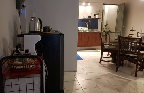 Bang Kapi House | Spacious House for Group, MAX 8 Guests - Near BKK Airport, 25mins to Downtown
