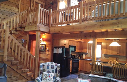 Albrightsville House | Spacious Timber Frame Cabin