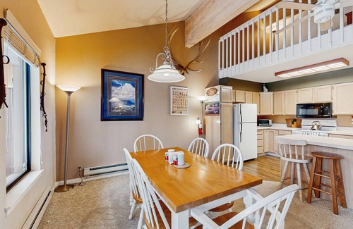 McCall Condo | Spacious Top-Floor Condo with Resort Amenities - Pool, Hot Tub, & On-Site Gym