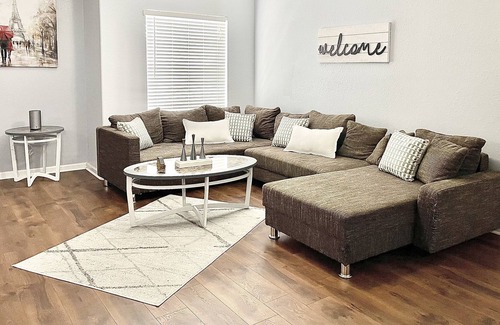 Niceville House | Spacious Townhome mins from Destin & Elgin AFB #2