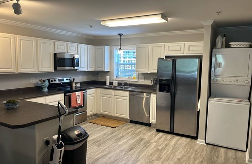 White Lake House | Spacious townhome in private community with community pool and lake access