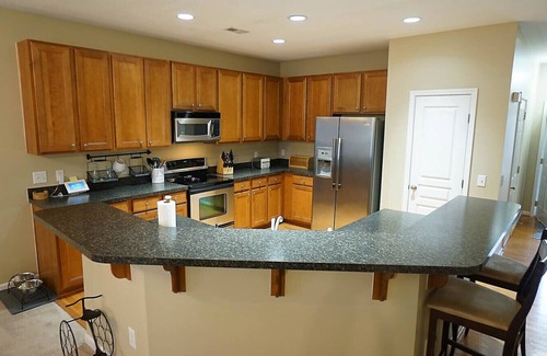 Southwest Raleigh House | Spacious Townhome with Community Pool