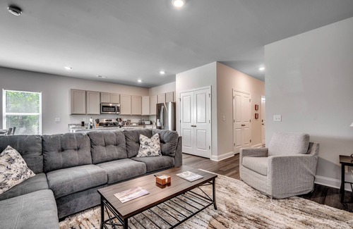 Little River House | Spacious Townhouse close to Beach and North Myrtle Beach Parks and Recreation