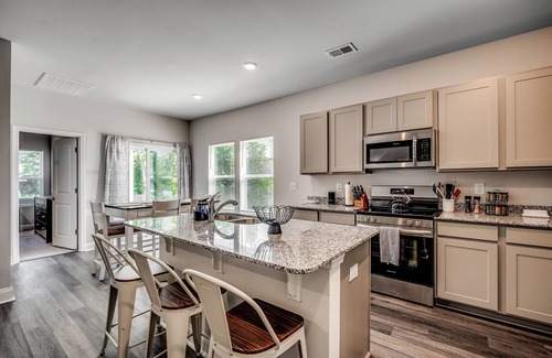 Little River House | Spacious Townhouse close to Beach and North Myrtle Beach Parks and Recreation