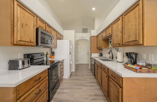 Bullhead City House | Spacious Tuscany-Style Home near Laughlin and Katherine's Landing/Lake Mohave