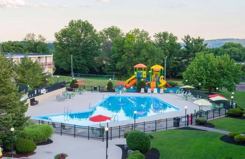 Harrisburg - Hershey House | Spacious Unit w/Pool Access, Parking & Airport Shuttle - Pets are Allowed