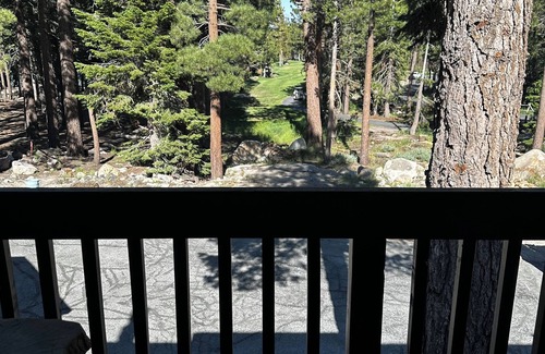 Majestic Pines Condo | Spacious Updated Mammoth Lakes Condo 2BR/2BA + Garage - Near Skiing and Village