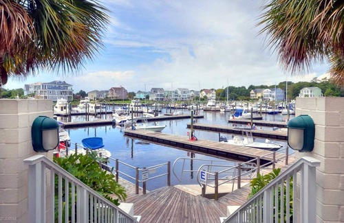 St. James Condo | Spacious Upscale Condo, Monthly Rates Available October- April, Call Owner