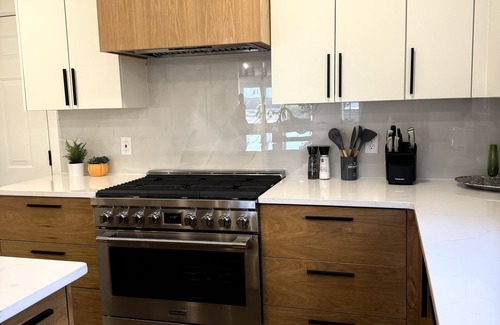 Lincoln Terrace House | Spacious upscale 4-bedroom house near the OU Medical Center