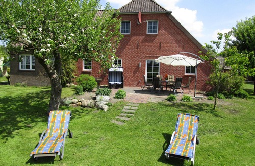 Sehestedt House | Spacious vacation residence for 6 pers. with pool and garden. Sauna - shared use