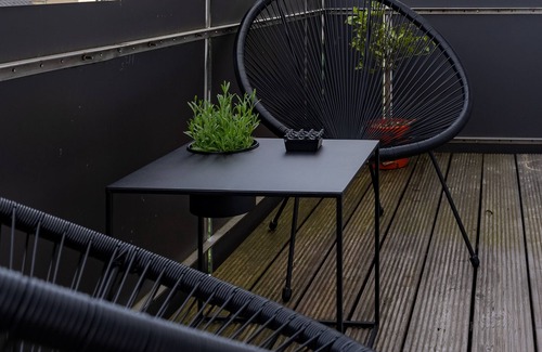 Bevern Apartment | Spacious vacation apartment with a view of the castle hill