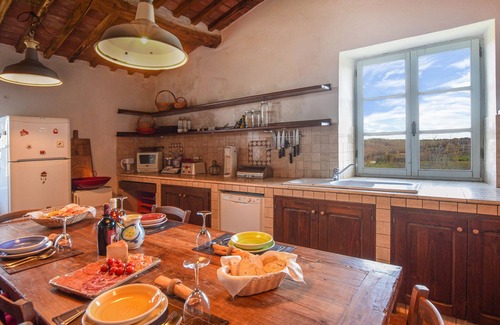 Roccalbegna House | Spacious vacation home in a quiet location with plenty of privacy.