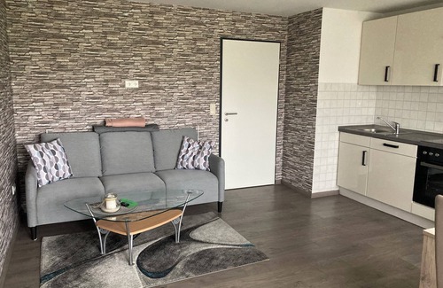 Großheide House | Spacious vacation home for up to 8 people very close to the North Sea coast